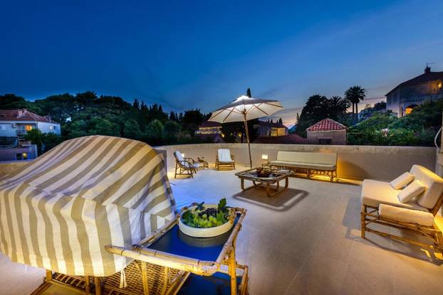 FOTO Dubrovačka vila kao da je rađena za kraljevsku obitelj: Može se iznajmiti za ljetovanje!