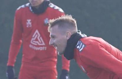 VIDEO Navijači Southamptona primijetili promjenu kod Oršića