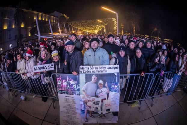 Željko Bebek i Baby Lasagna uvelu su Split u Novu 2026. godinu uz vatromet i dronove