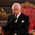Tijekom mise za kraljicu osoblje kralja Charlesa III. saznalo da će dobiti otkaz: 'Bijesni smo...'
