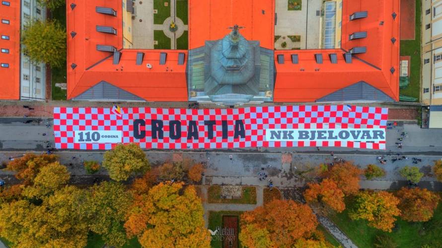 Vatrena fešta: Bjelovar prekrila megazastava od gotovo 100 m!