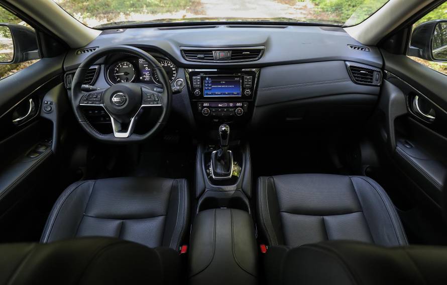 Najveći Nissanov SUV vrlo je dobar i s benzinskim motorom