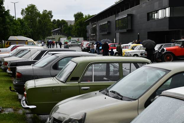 Međunarodni oldtimer susret u Slavonskom Brodu