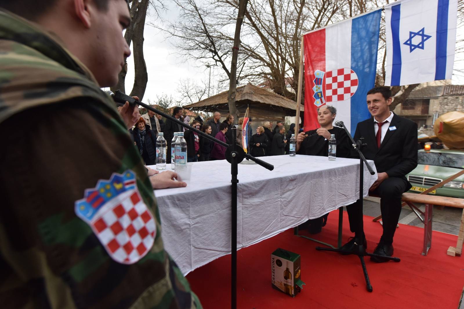 Murterske bake - povorka koja oduÅ¡evljava posjetitelje originalnim maskama i zabavom