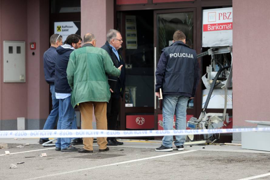 Rijeka: U ranim jutarnjim satima raznesen bankomat u mjestu Äavle