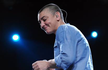 Sinead O’Connor se htjela ubiti - na kraju je izvadila kamenac