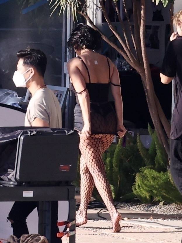 *PREMIUM-EXCLUSIVE* Kourtney Kardashian sets pulses racing in a five hour long risqué lingerie photoshoot in the Hollywood Hills, CA **WEB EMBARGO UNTIL 12:30 pm ET on January 28, 2022**