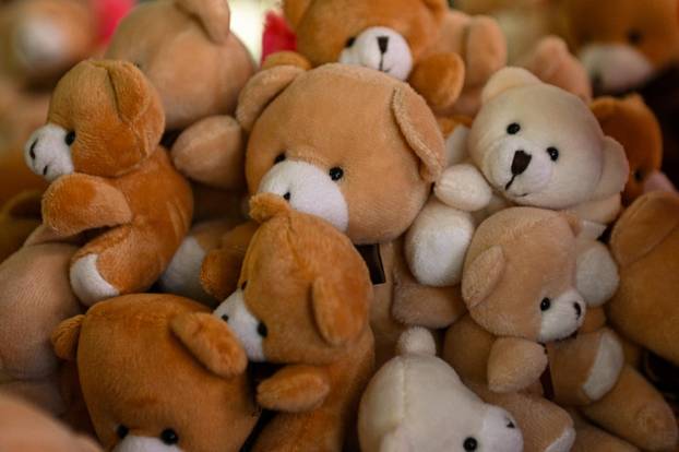 Zagreb: Atelijer sreće u Maloj ulici okićen za Valentinovo 