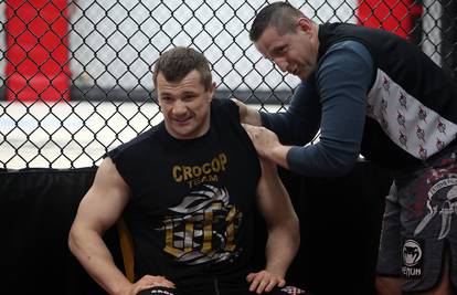 Cro Cop: 'Dvojica su me odbila. Žao im prebiti gospodina u 44.'