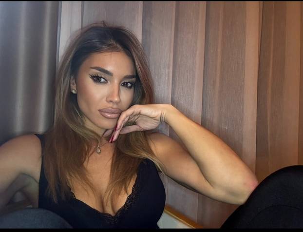 FOTO Presice srpskog kluba su krcate. Nitko ne zna zašto... E da, ovo je glasnogovornica