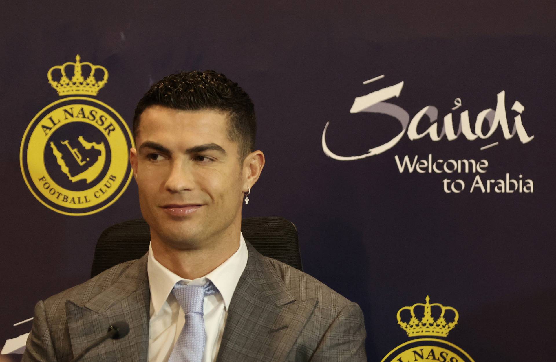 Al Nassr unveil new signing Cristiano Ronaldo