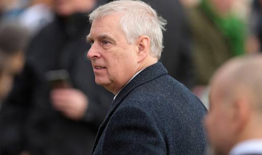 Novi šok: Bivšem princu bit će oduzet počasni čin viceadmirala