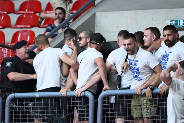 Nakratko prekinuta utakmica između Cibone i Zadra zbog prepucavanja navijača