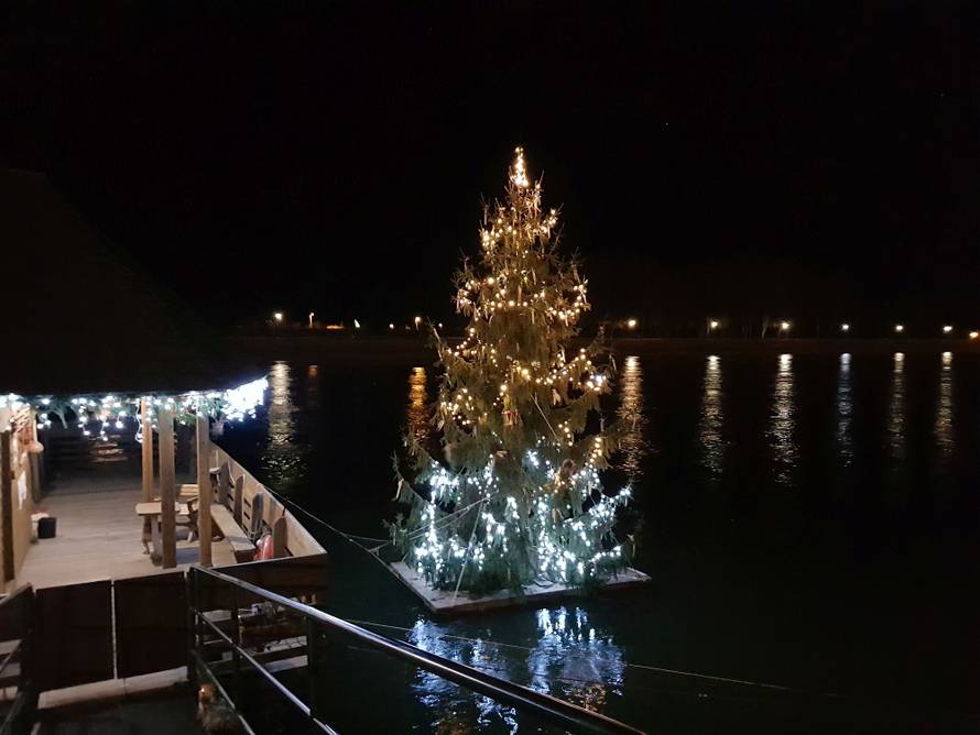 Advent u Slavoniji i Baranji: Bal lipicanaca, virtualne igre...