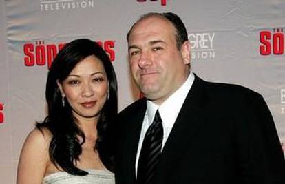 Tony Soprano na Havajima oženio bivšeg modela