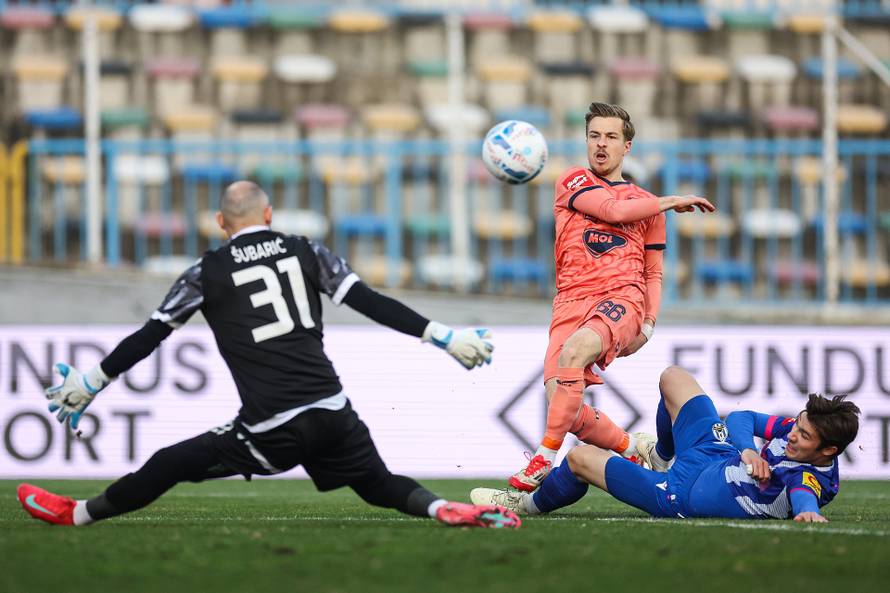 Lokomotiva i Osijek sastali se u 25. kolu SuperSport HNL-a