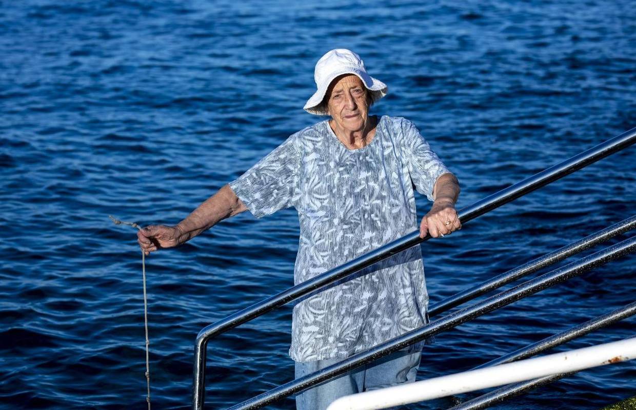 Šjora Ana javlja DHMZ-u svaki dan temperaturu mora: 'More je toplo ako ja tako kažem'