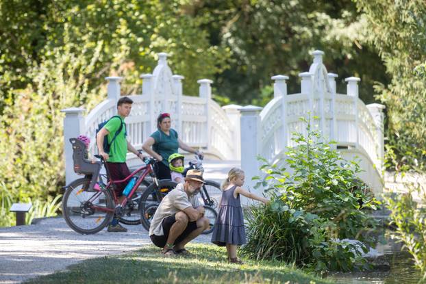 Zagreb: Ljetni dan u parku Maksimir