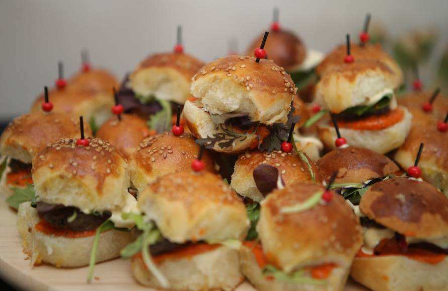 Split: U sklopu Gastroadventa upaljena je druga adventska svijeÄa