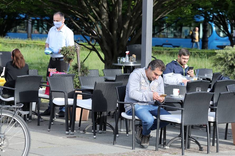 Zagreb: Kafićima i restoranima od danas dozvoljen rad