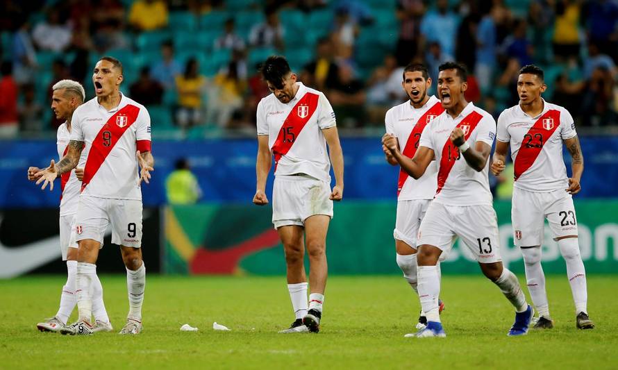 Suárez tragičar Urugvaja: Peru senzacionalni polufinalist Cope