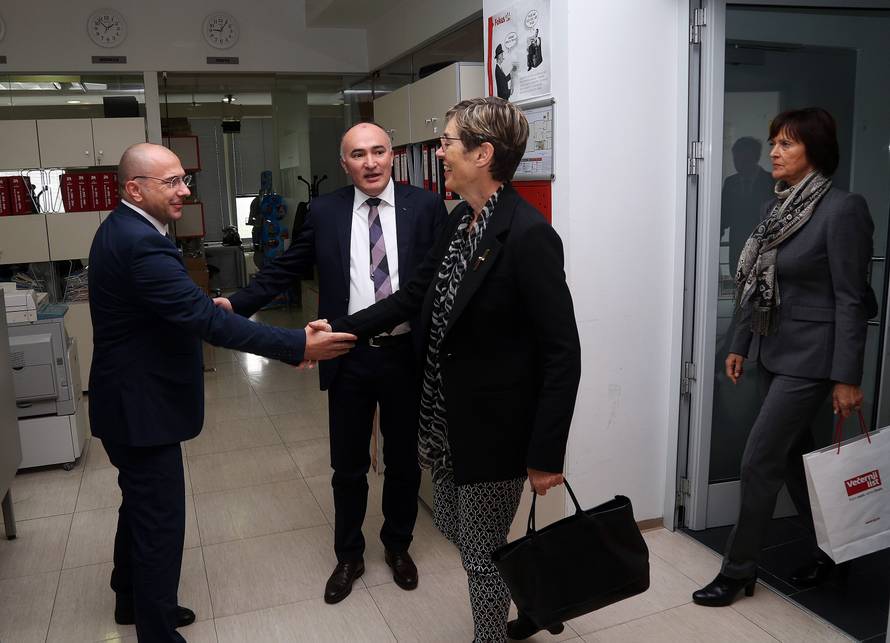 Mediji postavljaju bitna pitanja, najveći su doprinos društva...