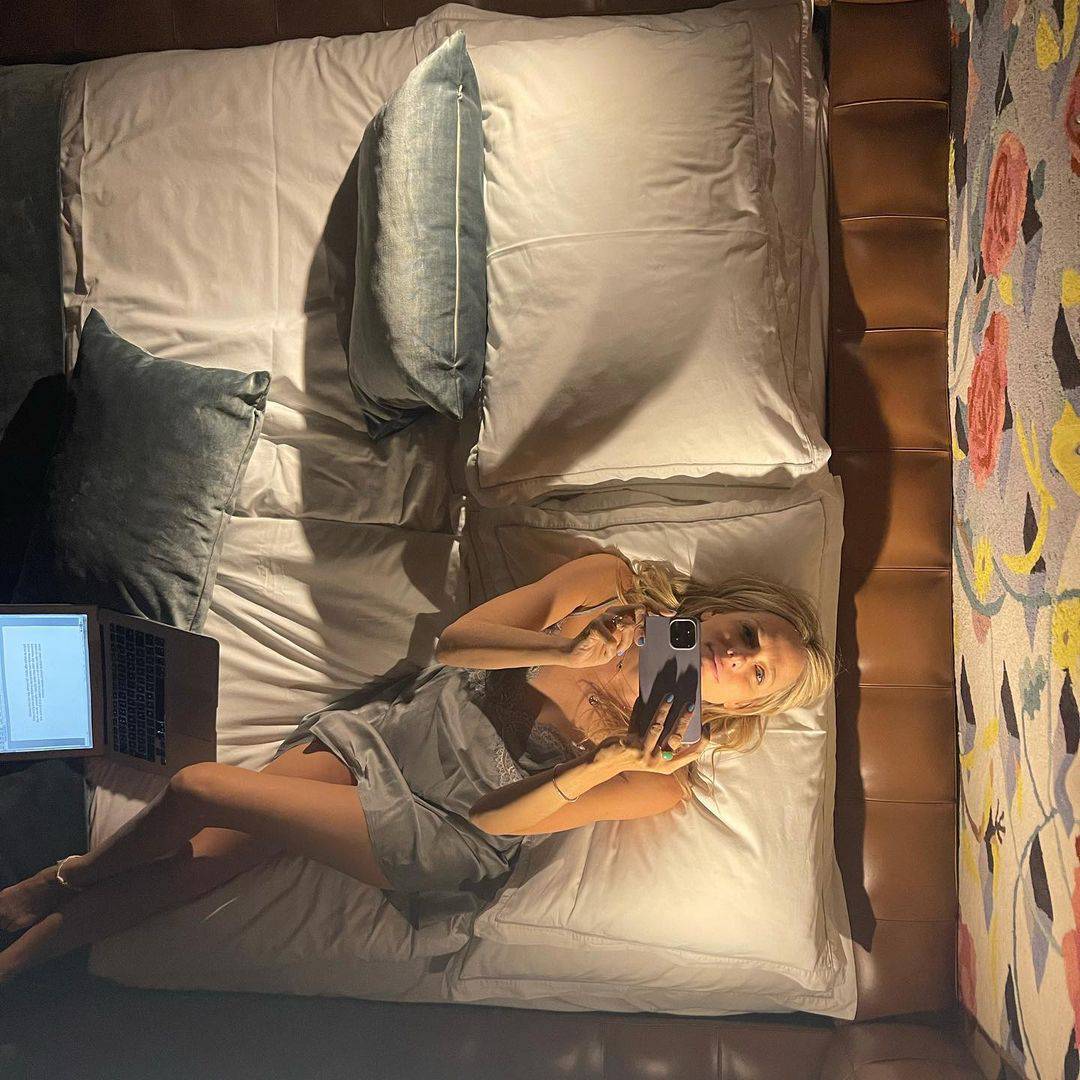 Jelena Veljača objavila je fotku iz kreveta: 'Groznica pisanja...'