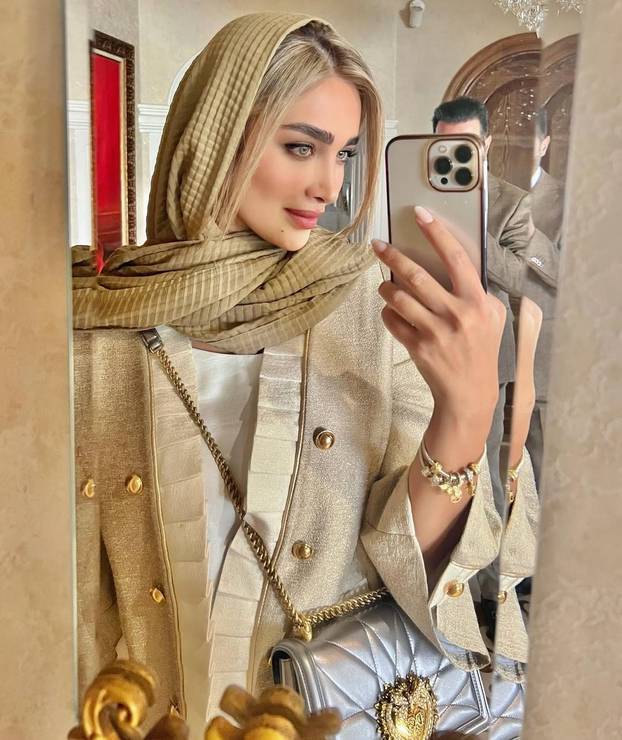 Tko je zlatna mladež Irana? Dok krv 'teče' ulicama, bahato se razmeću luksuzom i golotinjom