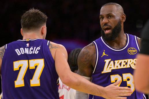 VIDEO Dončić se vratio nakon rođenja kćeri u strašnoj formi, LeBron kao u mlađim danima...