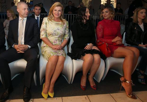 Zagreb: Poznati na modnoj reviji Aleksandre Doj?inovi?