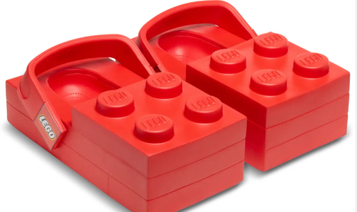 Biste li ih nosili? LEGO lansirao klompe u suradnji s Crocsom