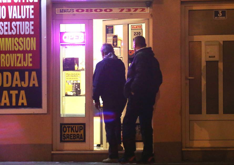 Opljačkao ured za otkup zlata u Šibeniku, policija ga traži