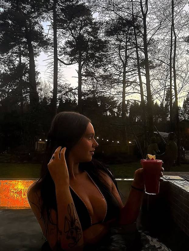 FOTO Skinula je gotovo 90 kila i pokazala svoje vruće tijelo: 'Izgledaš kao prava boginja'