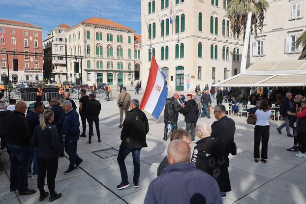 Split: Torcida na Rivi održala prosvjed