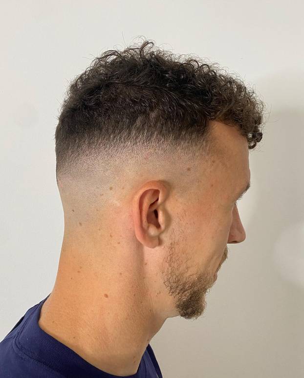 FOTO Tko je brijač 'vatrenih'? Uspio je nagovoriti Modrića na promjenu: 'Perišić? Boljelo me'