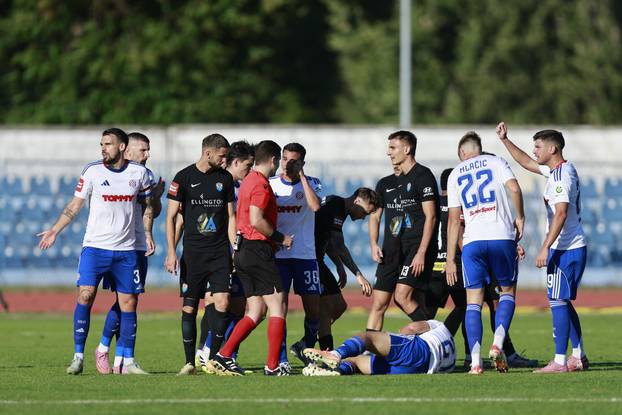 Vinkovci: NK Vukovar i HNK Hajduk sastali se u 9 kolu Prve HNL