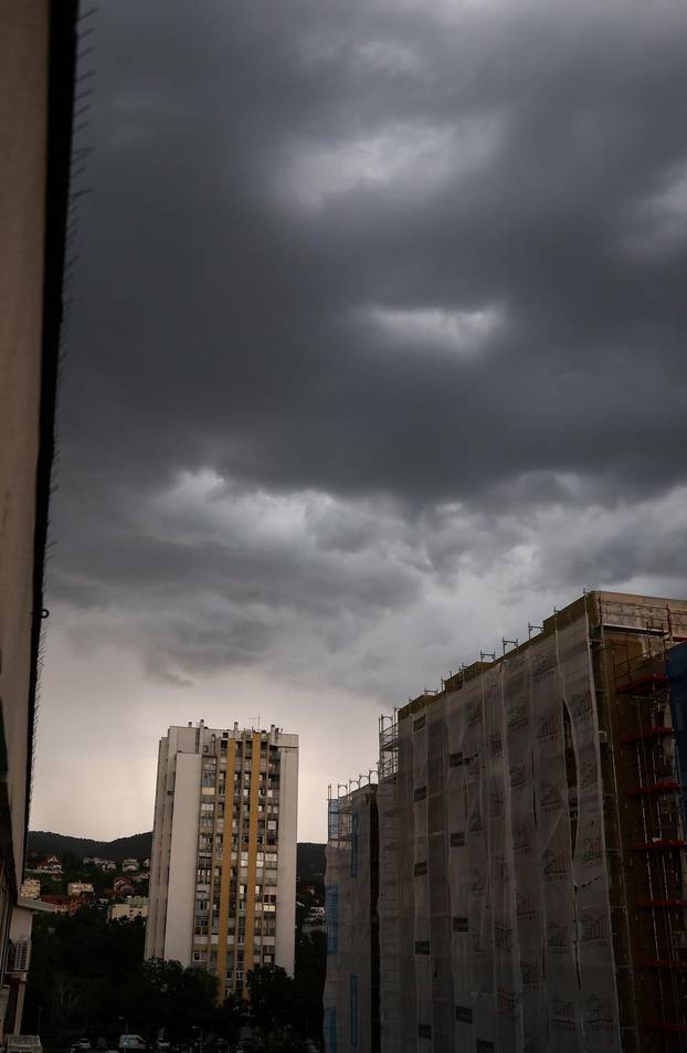 Zagreb: Dolazi najavljena promjena vremena