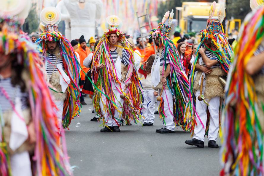 Rijeka: Oko devet tisuća maškara sudjelovalo na tradicionalnom Riječkom karnevalu