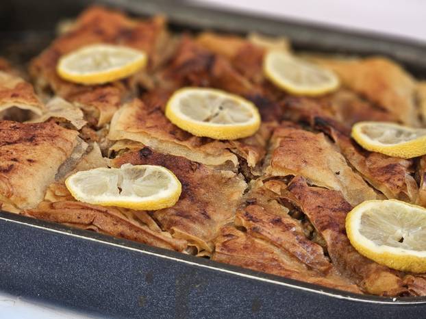 FOTO Ovi kolači bez mlijeka i jaja privlačili su pažnju slučajnih prolaznika