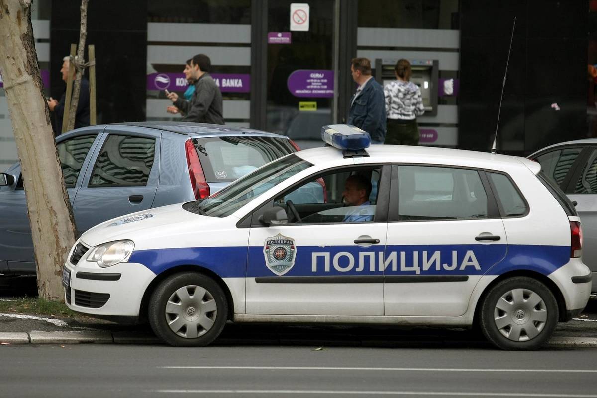 Užas u Srbiji: Četvero mrtvih u sudaru kamiona i kombija