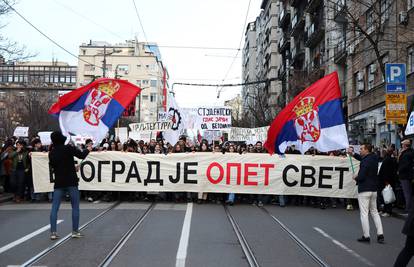 Nastavak prosvjeda u Srbiji, tisuće uzvikivale 'pada vlada'