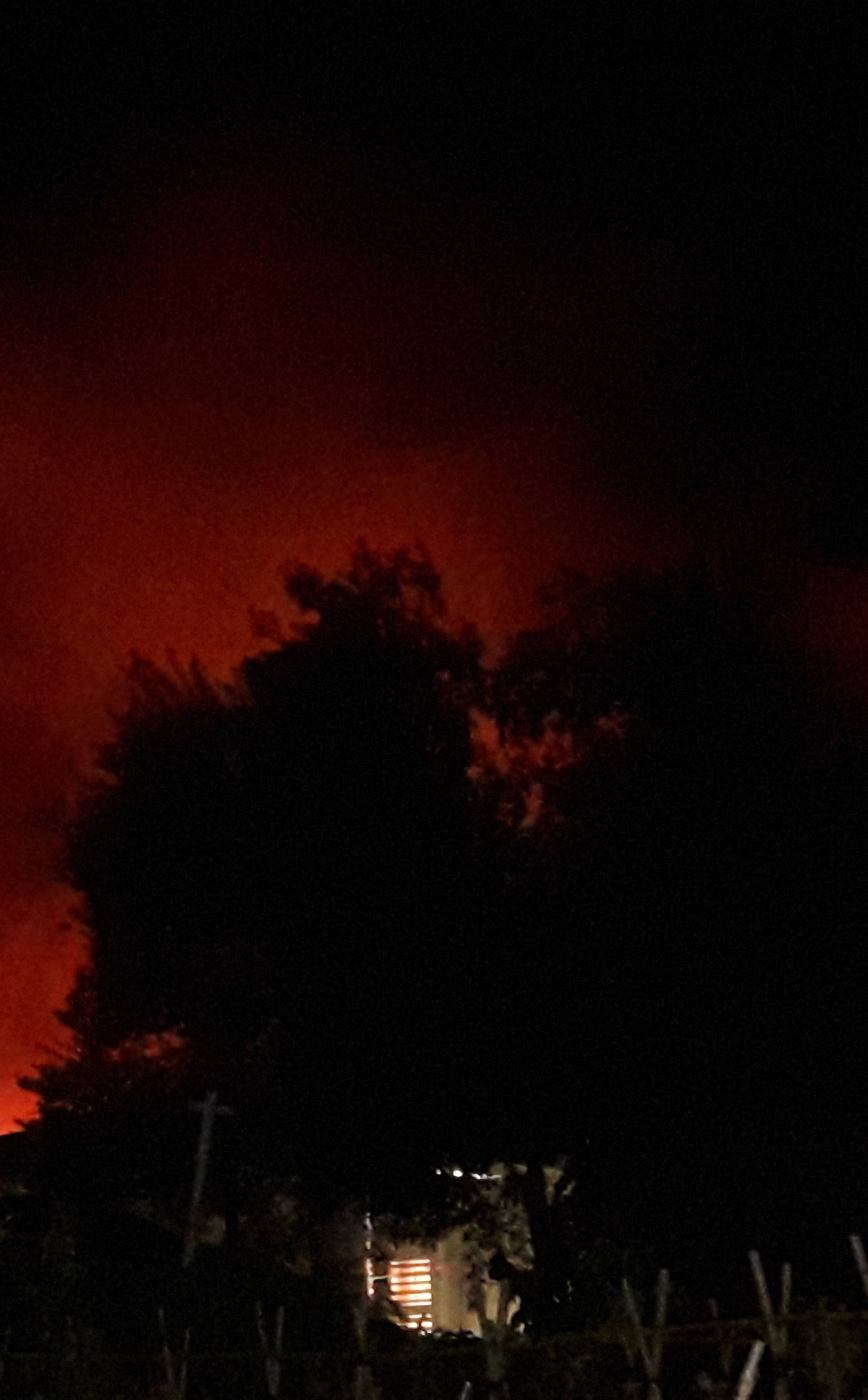 Evakuirali stanovnike sela kod Drniša: 'Ovo je velika nesreća'