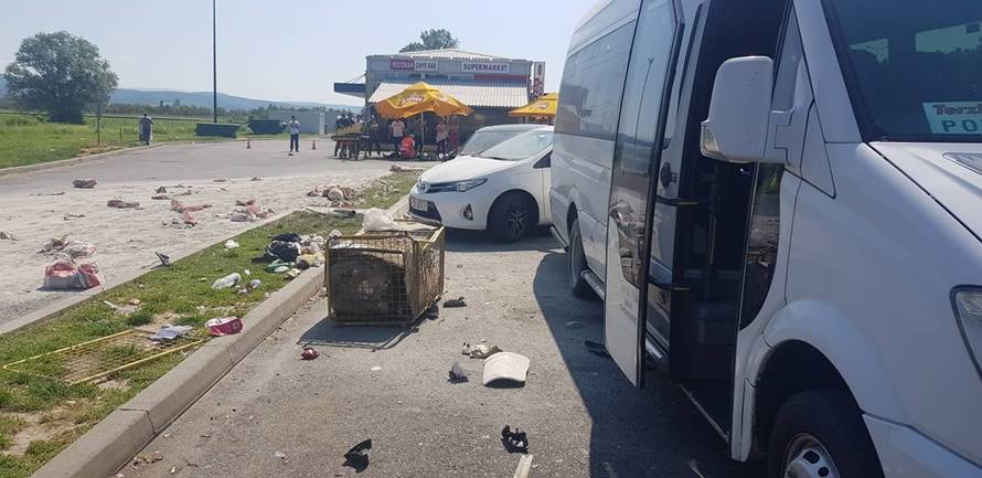 'Taman su izašli iz busa kad je naletio kamion. Bilo je strašno'
