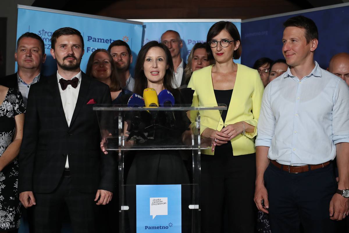 Orešković o Zurovcu: 'Koalicija nije u problemu, osnovale smo i prvi ženski Klub u Saboru'