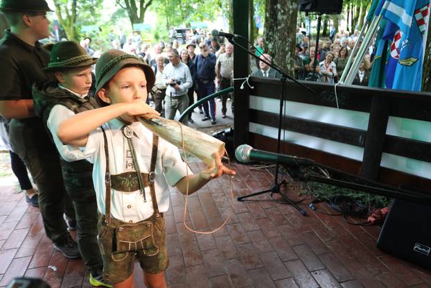 Delnice: 4. Rika fest - Državno prvenstvo u oponašanju rike jelena