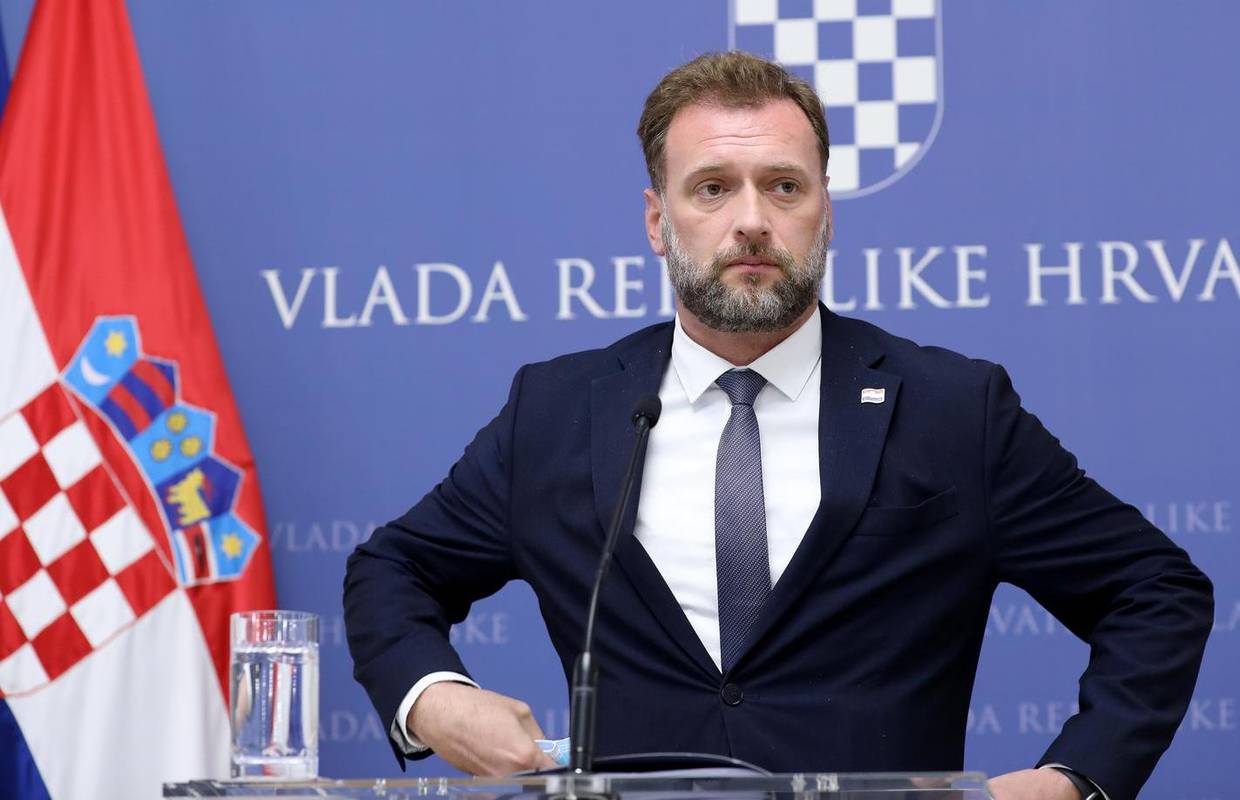 Banožić: Hrvatska vojska je iznad političara. Ne želim sudjelovati u ovom igrokazu