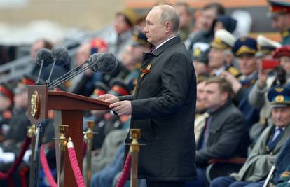 Putin na Dan pobjede: 'Čvrsto ćemo braniti ruske interese'