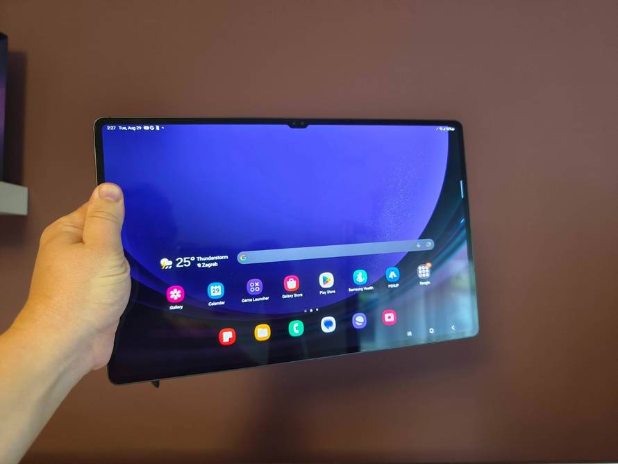 Velik, iznimno moćan i skup tablet. Isprobali smo novi Samsung Galaxy Tab S9 Ultra
