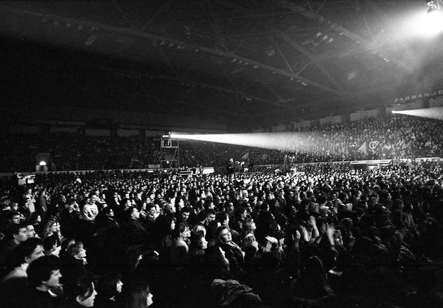 Zagreb: Gazde i gosti održali veliki koncert u Domu sportova, 12.12.1995.
