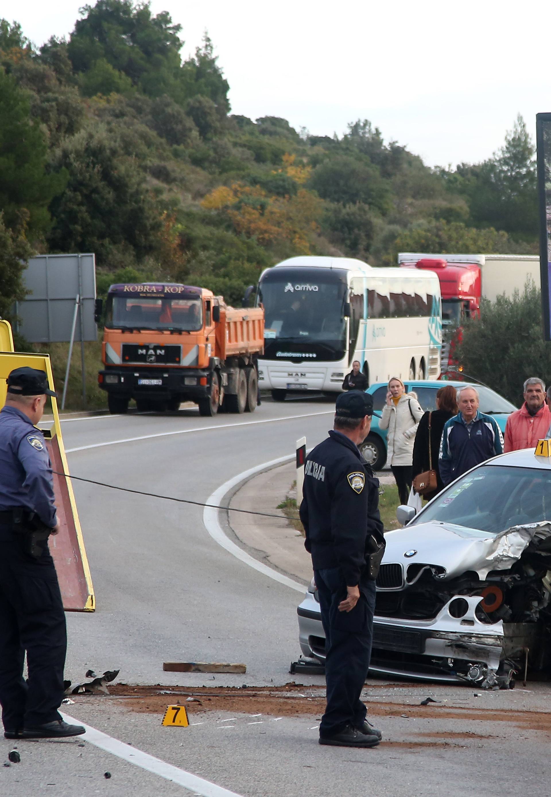 Istražni zatvor vozaču BMW-a, djevojčici je život u opasnosti